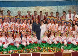 Народному самодіяльному ансамблю пісні і танцю «Хлібодари» – 25 років
